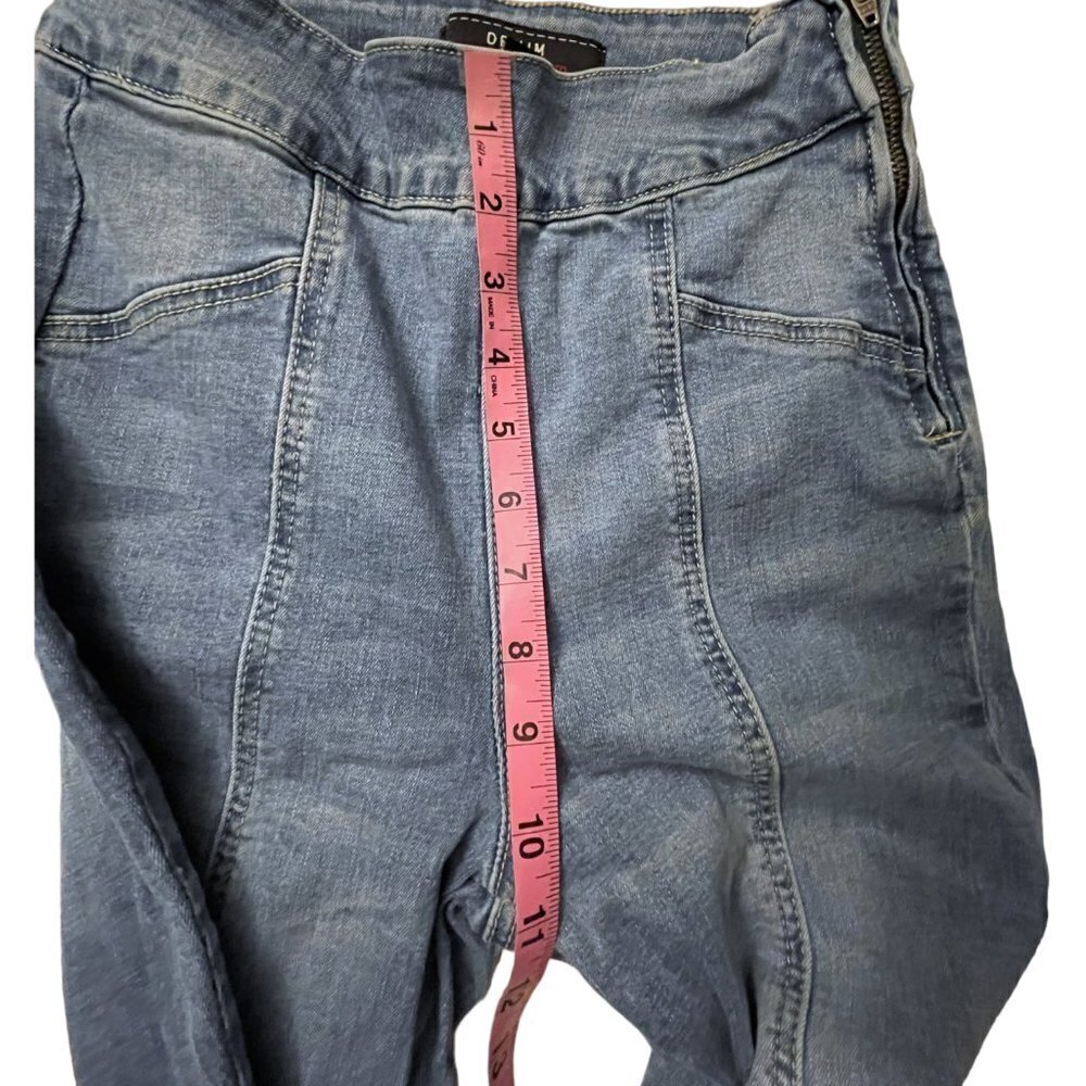 Jealous Tomato Flare Jeans from Von Maur, Size Small - Picture 11 of 13